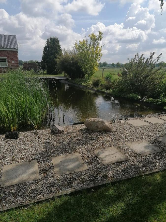 Homestay Gemuetliches Schlaffass Am Schwimmteich Mit Heizung Burg (Dithmarschen)